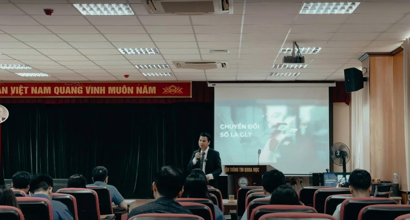 Chuyển đổi số Học viện chính trị